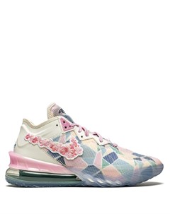 Кроссовки Lebron XIII Low из коллаборации с Atmos Nike