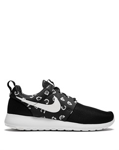 Кроссовки Rosherun с леопардовым принтом Nike