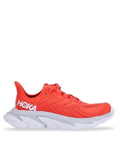 Кроссовки на массивной подошве Hoka one one